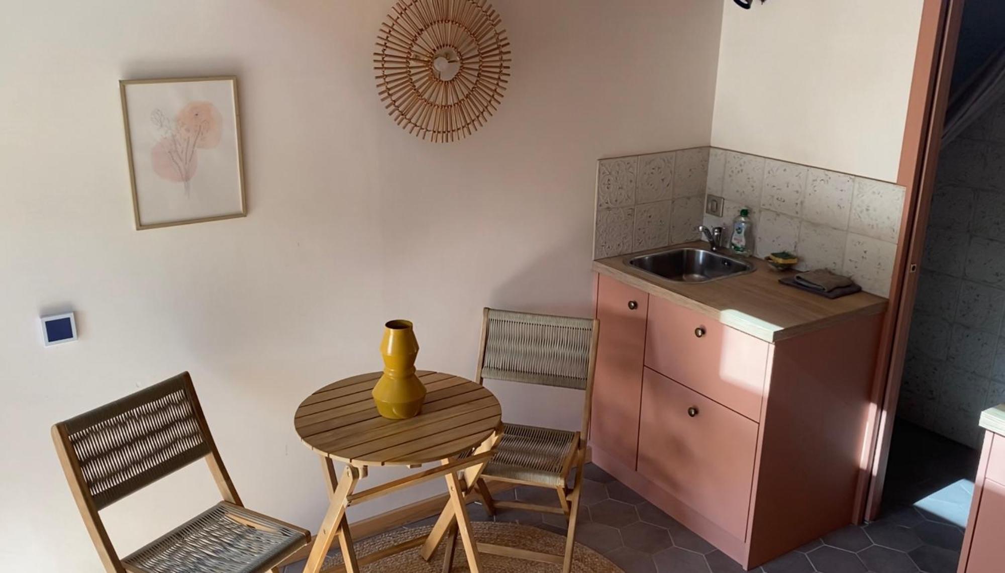 Tiny House De Tempoyrac Villa La Rochette  Exterior photo